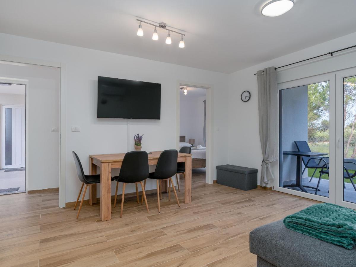 Number One Apartments Вир Экстерьер фото